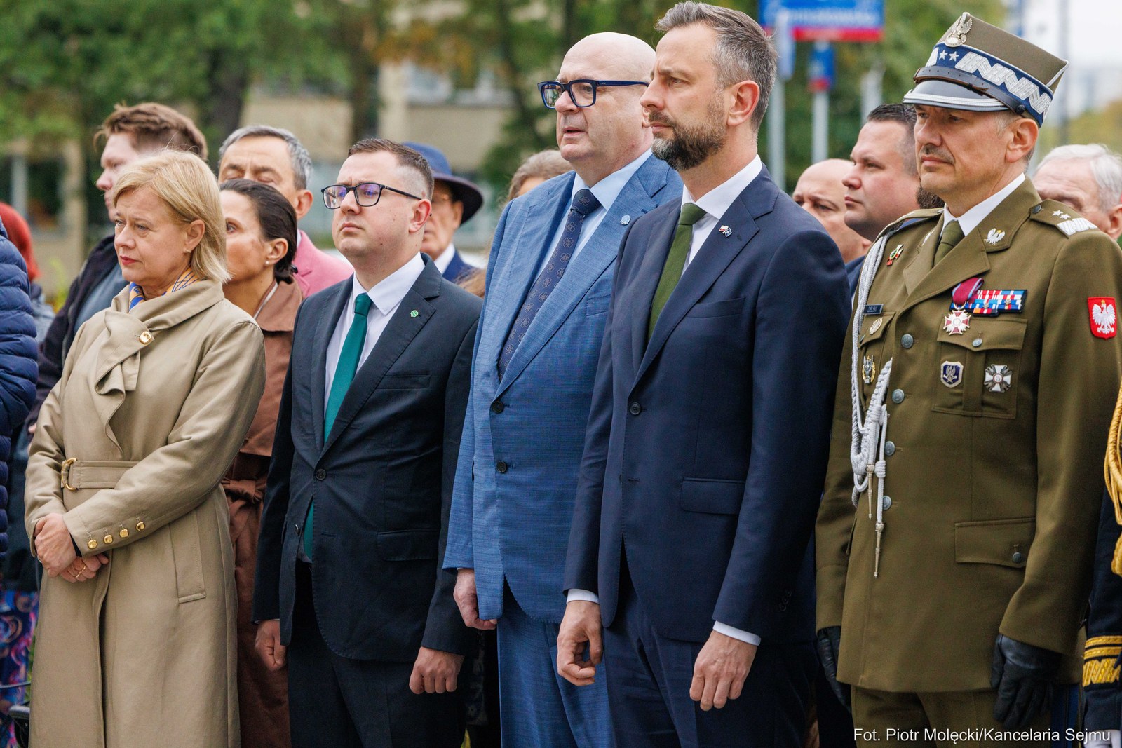 Uczestnicy oficjalnych obchodów Dni Walki i Męczeństwa Wsi Polskiej w lipcu 2026 r.