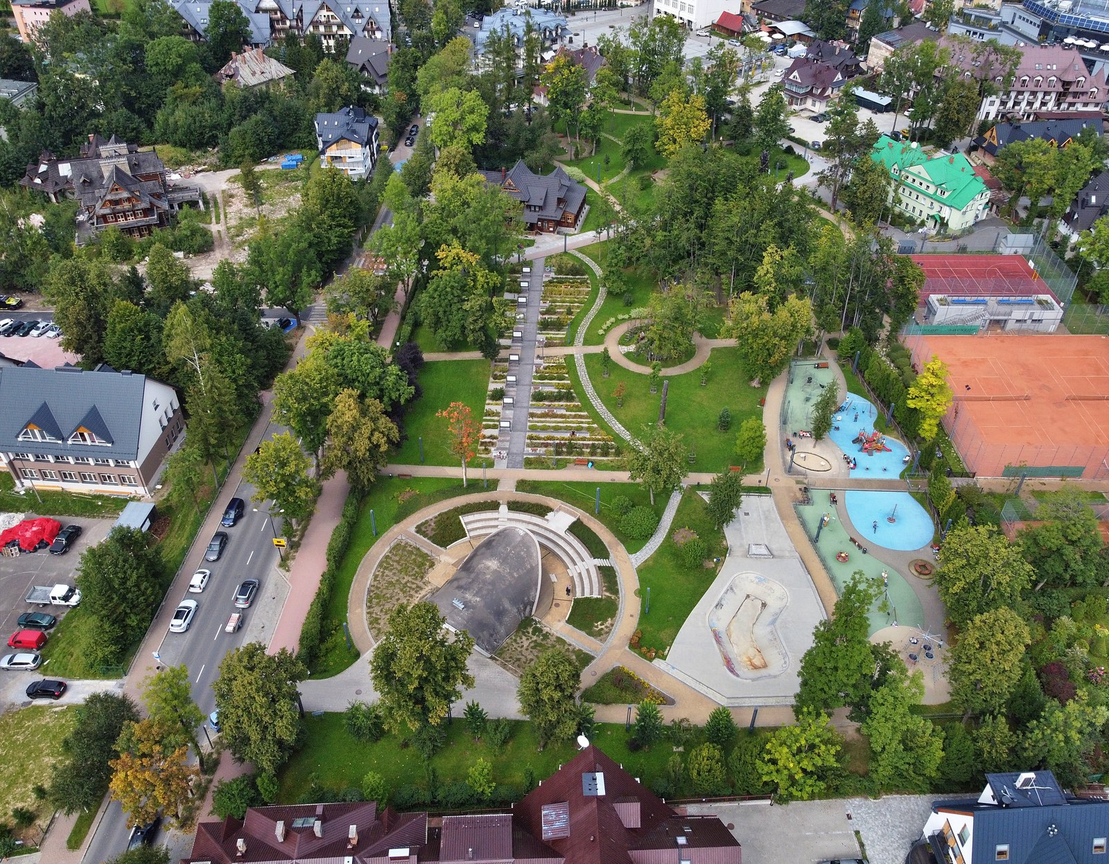 Park Miejski imienia Piłsudskiego w Zakopanem widziany z góry