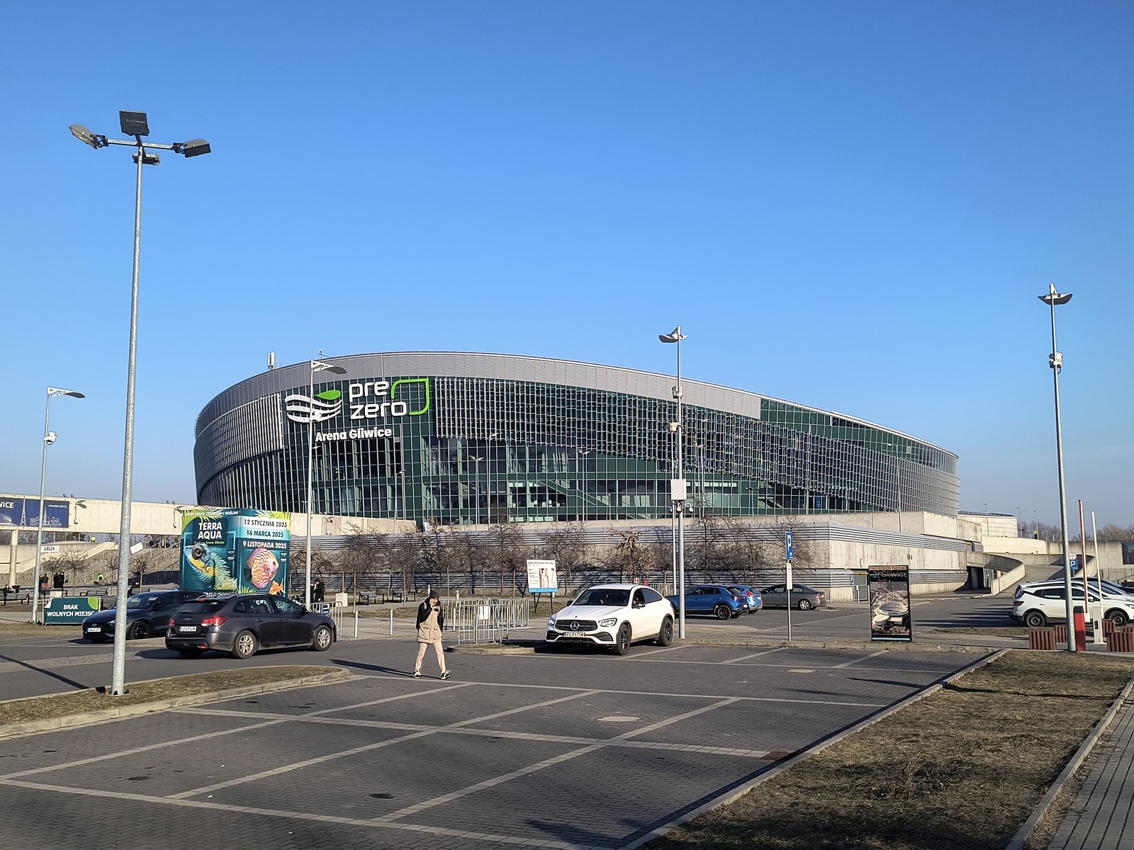Zewnętrzna elewacja kompleksu PreZero Arena Gliwice