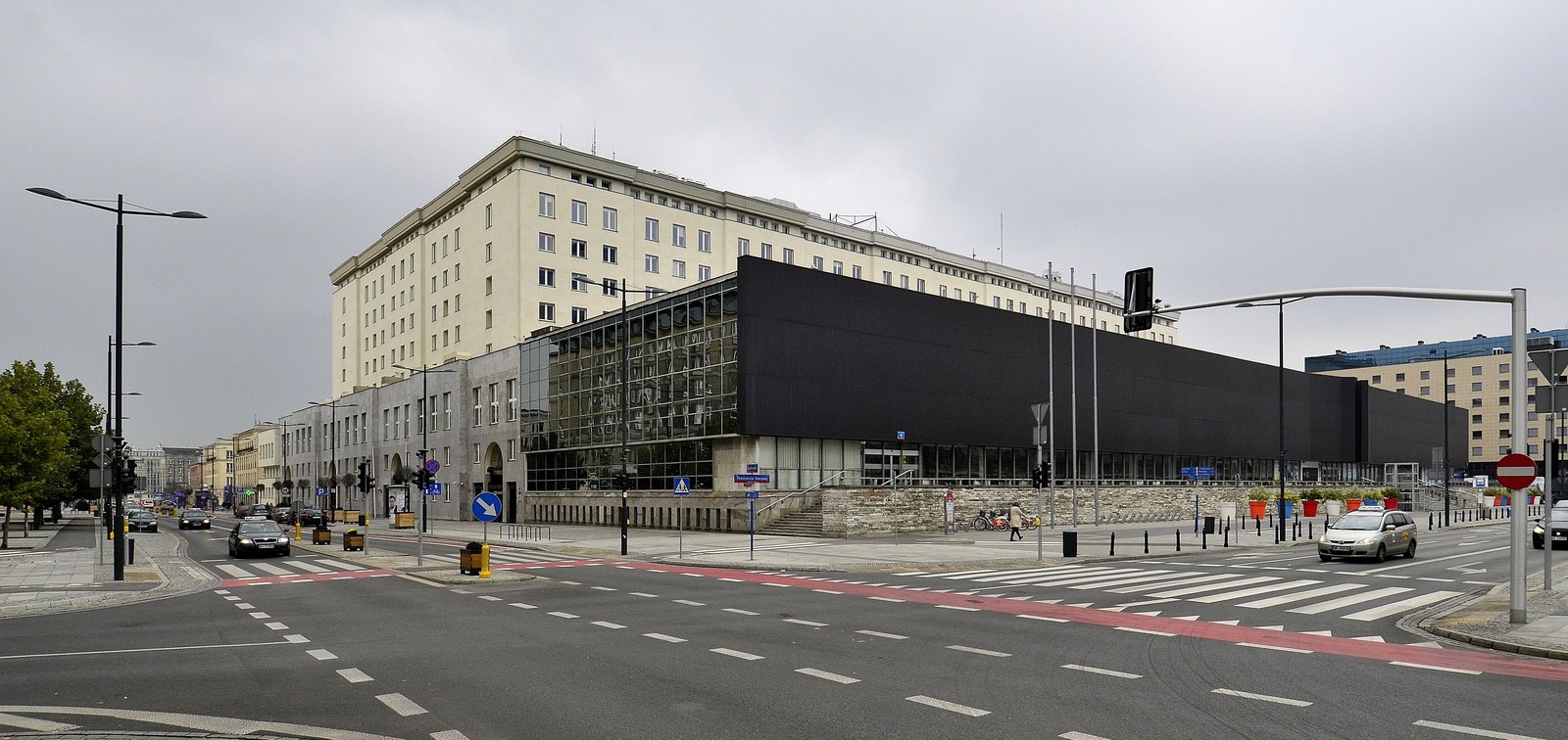 Gmach centrali Narodowego Banku Polskiego w Warszawie